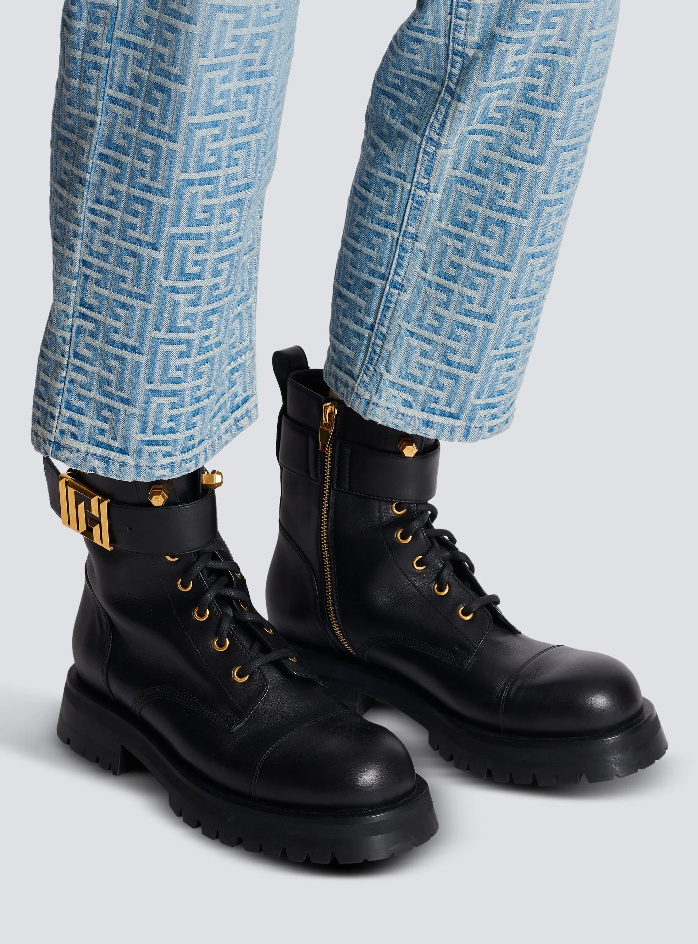 BALMAIN  Bottines rangers charlie en cuir - Noir