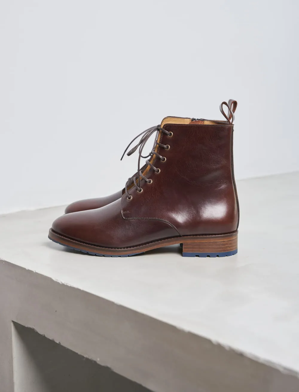 Bottines combats pour femme: La Femme Impolie Cuir Marron