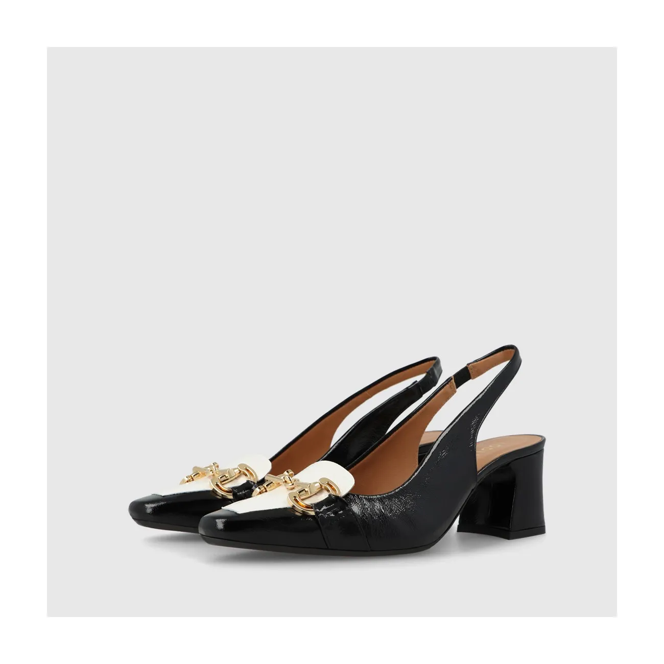 Escarpin slingback pour femme en cuir effet cuir verni combiné noir et blanc. I LODI Chaussures pour femme online.