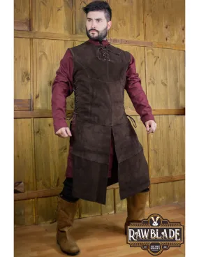 Tabard médiéval John en cuir suédé - Marron ⚔️ Boutique Épées