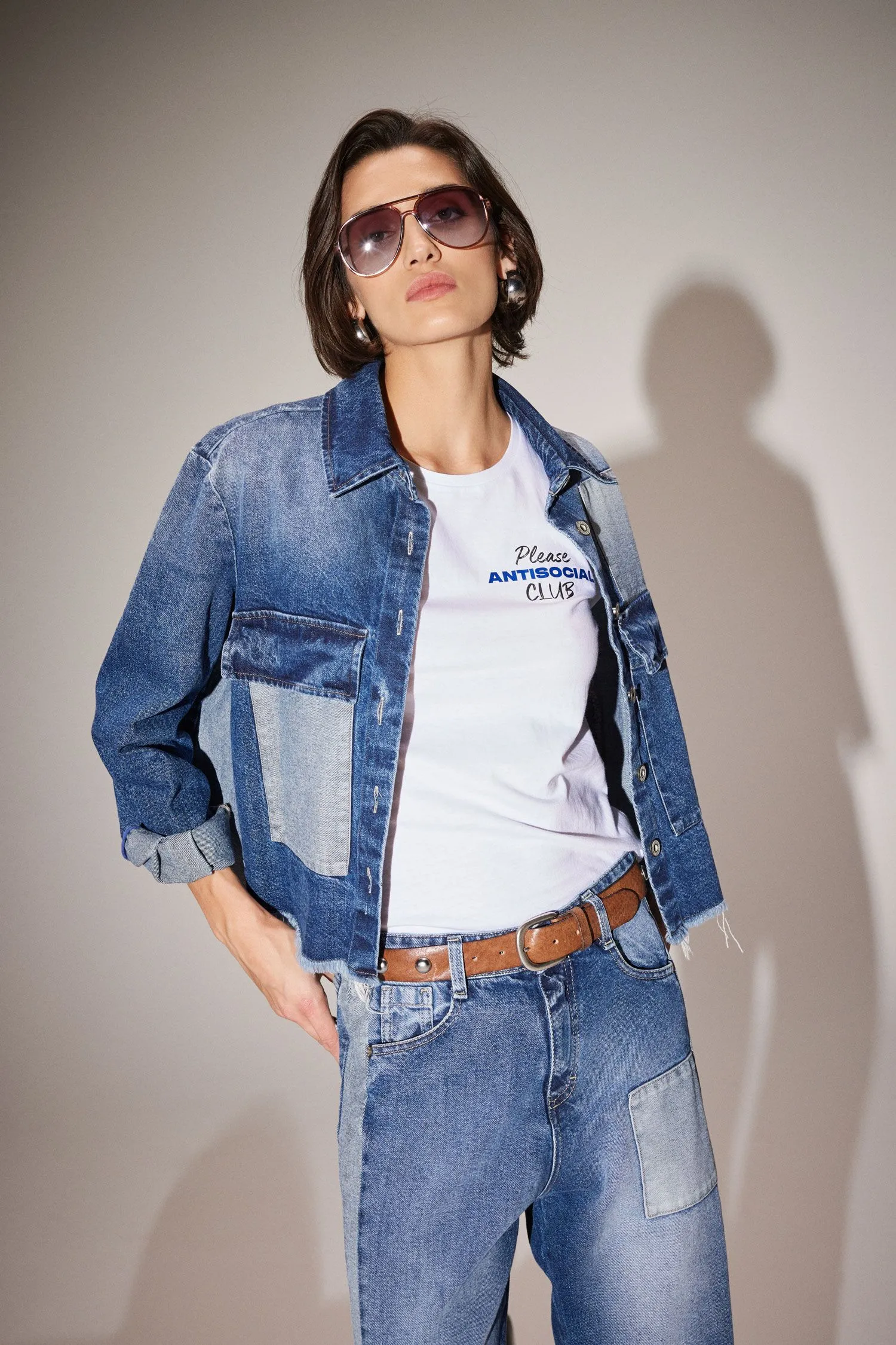 Veste en denim avec poches contrastées